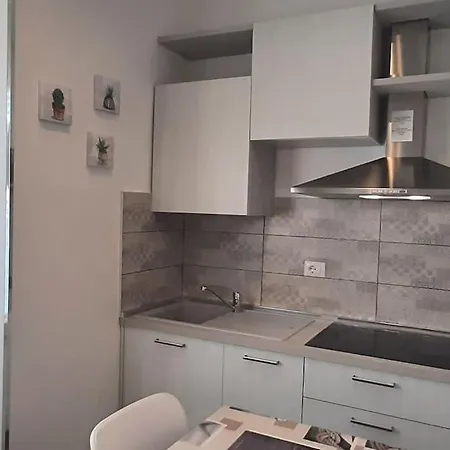 Aleph Guest House, Relax A Due Passi Dal Mare * فيرتيليا