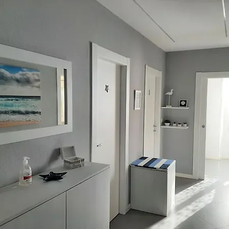 Aleph Guest House, Relax A Due Passi Dal Mare アパート *