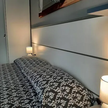 Aleph Guest House, Relax A Due Passi Dal Mare Apartamento