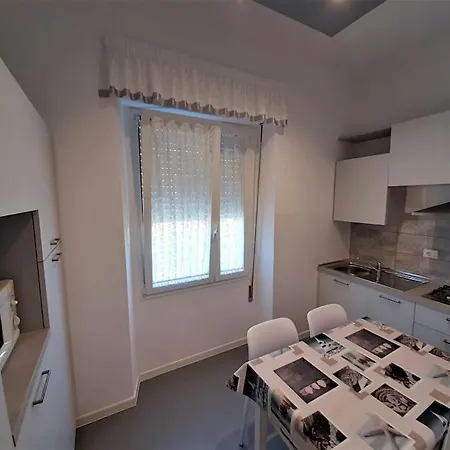 Daire Aleph Guest House, Relax A Due Passi Dal Mare Fertilia