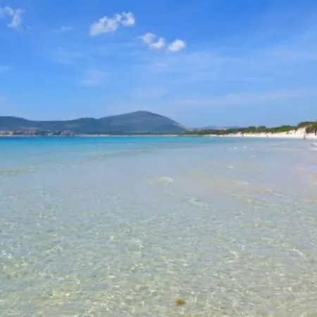Aleph Guest House, Relax A Due Passi Dal Mare * Fertilia